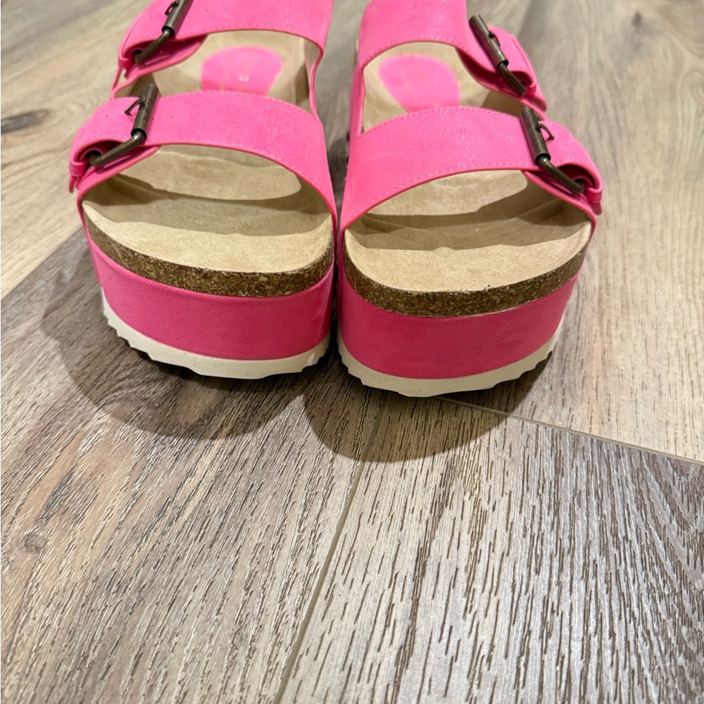 Altrd State Sandals - Picture 5 of 7